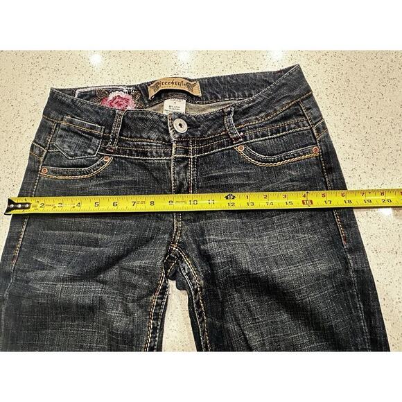 Freestyle Revolution Jeans Women's Sz 7 Low Rise Boot Cut Med Wash Embroidered - Picture 7 of 9